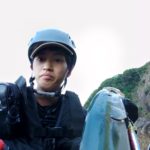 XINDA 釣り用ヘルメットを装着してショアジギング